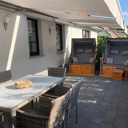 Landwohnung شقة