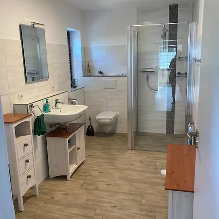 شقة Landwohnung *
