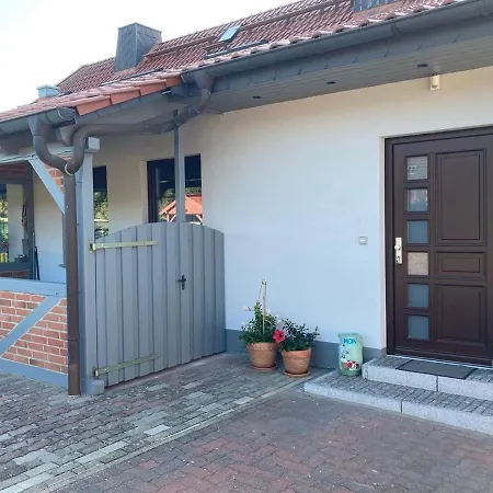 Landwohnung شقة *